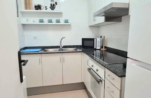 Sant Pol De Mar Apartment | Apartment with terrace 100m beach