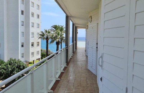 Sant Pol De Mar Apartment | Apartment with terrace 100m beach