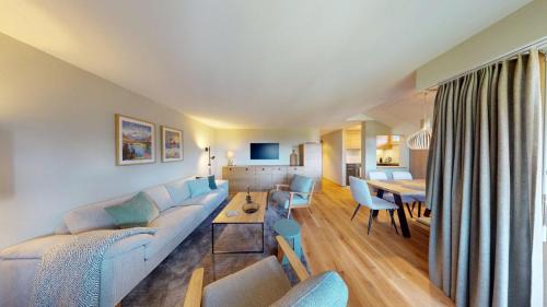 Valbella Apartment | Apartment with Fireplace & Mountain View