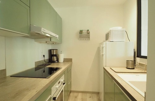 Montpellier Apartment | Apartment with AC, parking - 4 guests, sea view