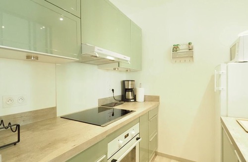 Montpellier Apartment | Apartment with AC, parking - 4 guests, sea view