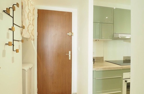 Montpellier Apartment | Apartment with AC, parking - 4 guests, sea view