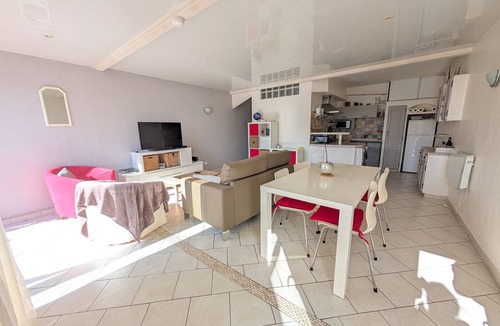 Port-la-Nouvelle Villa | Apartment with AC, sea view - 4 guests