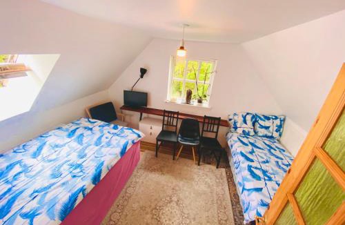 Tarnby Kommune Apartment | Apartment with free parking and access to garden
