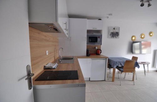Montevrain House | Apartment with garden for 4 people, Close to Disney.