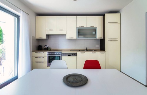 Losone Apartment | Apartment with garden 5 mins from Ascona (Casa Mummi)