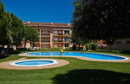 Pals Apartment | Apartment with garden & pool - 800 m Pals beach (SG2 3H 214)