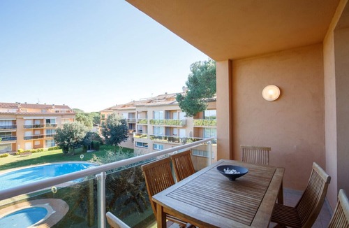 Pals Apartment | Apartment with garden & pool - 800 m Pals beach (SG2 DUP 3H PP 220+221)