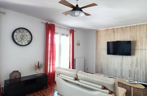 Digoin Apartment | Apartment with large plot