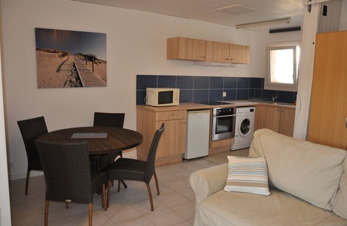 Mimizan-Plage Apartment | Apartment with large terrace