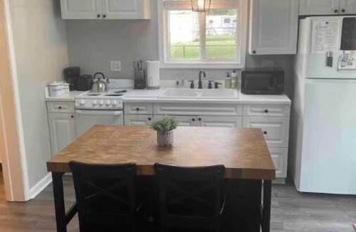 Stevensville Apartment | Apartment with Lounge Stevensville, MD
