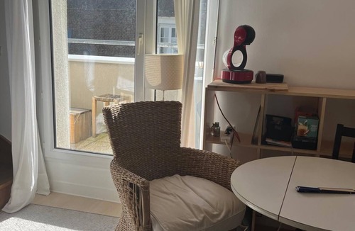 Meudon Apartment | Apartment with mezzanine bedroom