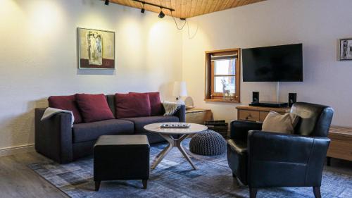 Lenzerheide Apartment | Apartment with mountain view and spa access