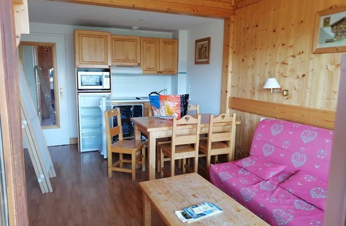 Combloux Apartment | Apartment with panoramic view and pool