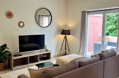 Faubourg Apartment | Apartment with parking