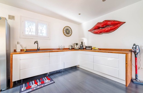 Taradeau Apartment | Apartment with pool and garden