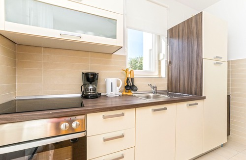 Novalja Apartment | Apartment with Pool and Terrace