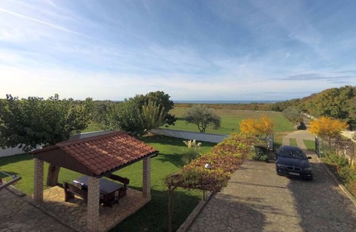 Gajana Apartment | Apartment with pool for 5 persons