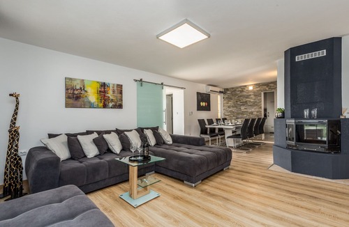 Pomer House | Apartment with pool for private use in Medulin-Pomer, few min from beach