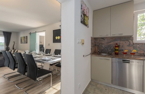 Pomer House | Apartment with pool for private use in Medulin-Pomer, few min from beach