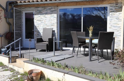 Mevouillon Apartment | Apartment with Private Terrace