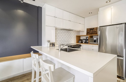 De Lorimier Apartment | Apartment with roof terrace, in the heart of the Plateau!