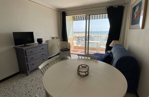 Le Port Apartment | Apartment with sea view - 4 guests