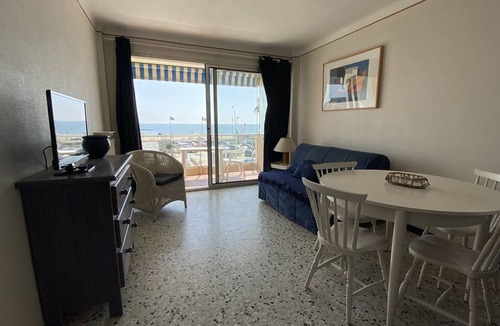 Le Port Apartment | Apartment with sea view - 4 guests