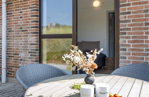 Vedersø Klit House | Apartment With Shared Kitchen in Holiday Park