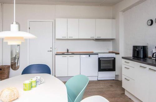 Vedersø Klit House | Apartment with shared kitchen in Holiday park