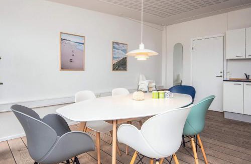 Vedersø Klit House | Apartment with shared kitchen in Holiday park