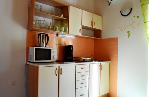Senj Apartment | Apartment with shared swimming pool