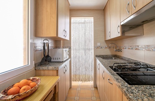 Santa Pola Apartment | Apartment with Stunning Sea Views, Balcony and Wi-Fi
