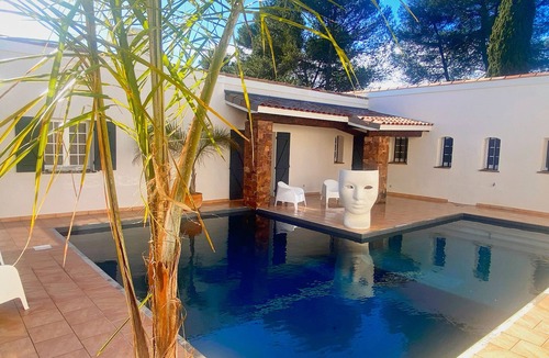 La Crau Apartment | Apartment with swimming pool view