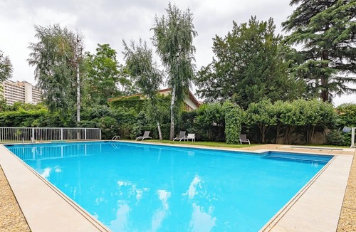Saint-Cyprien Apartment | Apartment with swimming pool - near park