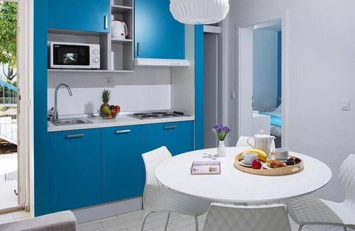 Cove Tri Zala (Zrnovo) Apartment | Apartment with swimming pool