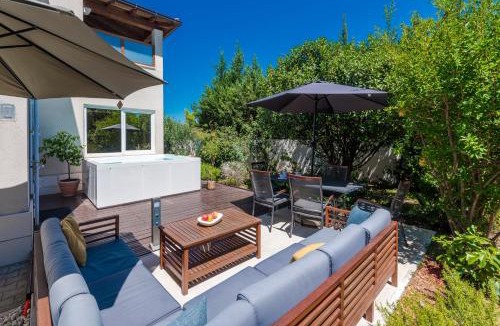 Babin Kuk Apartment | Apartment with terrace and mini pool Green Gold