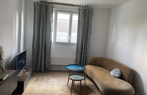 Talence Apartment | Apartment with terrace