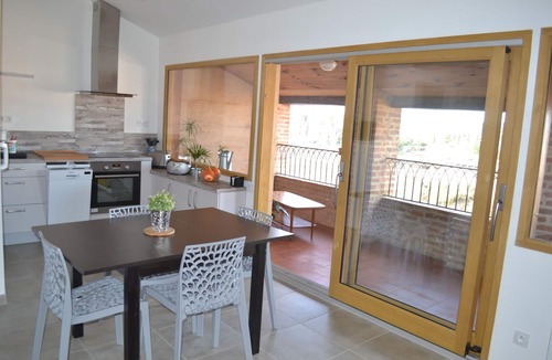 Albi Apartment | Apartment with terrace overlooking the Tarn and the heart of the historic city