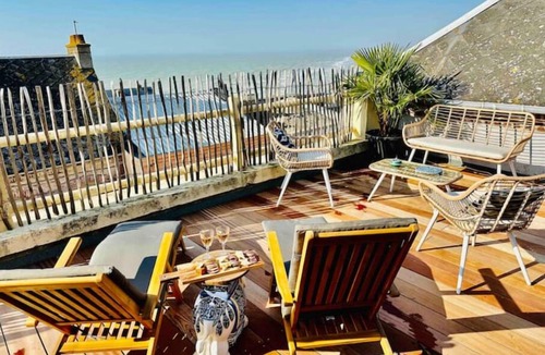 Ault Apartment | Apartment with very large terrace and sea view for six people