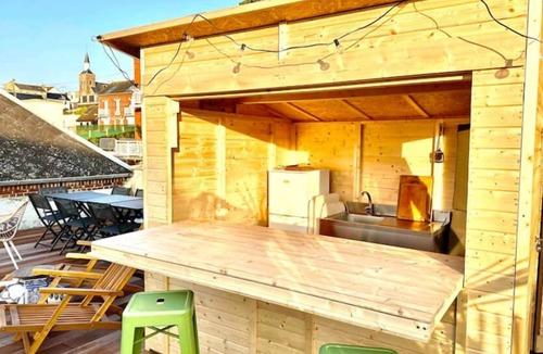 Ault Apartment | Apartment with very large terrace and sea view for six people