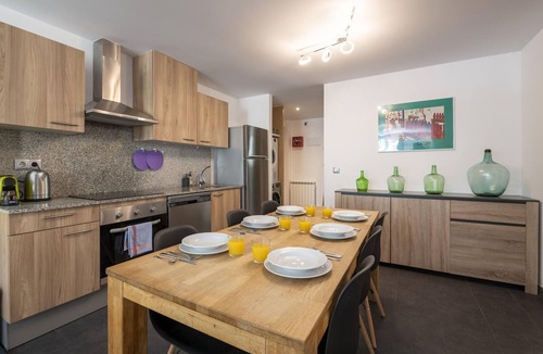 Arinsal Apartment | Apartment with views - 6 guests