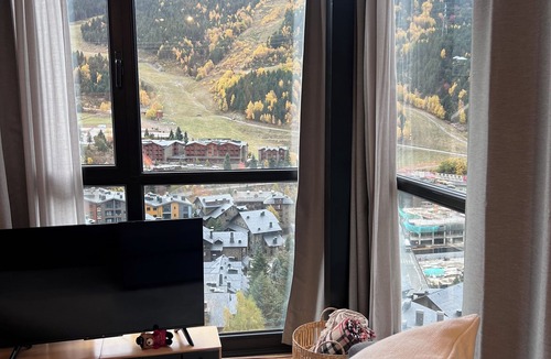 El Tarter Apartment | Apartment with views in El Tarter