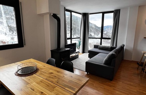 El Tarter Apartment | Apartment with views in El Tarter