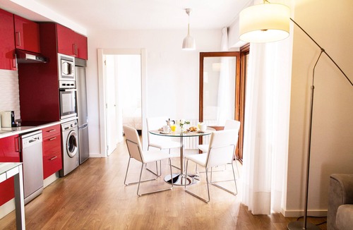 Zaragoza Old Town Apartment | Apartment with views in historical centre