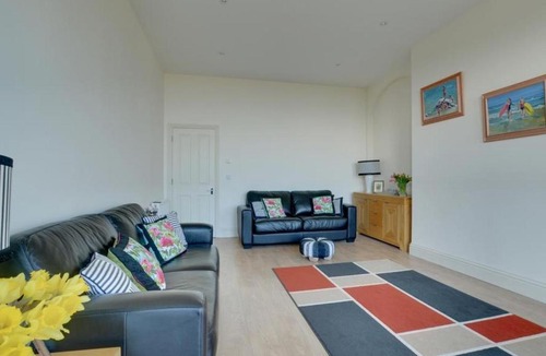 Broadstairs Apartment | Apartment Yorkie by Interhome