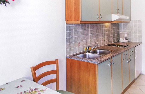 Kali Apartment | Apartment Zdenko by Interhome