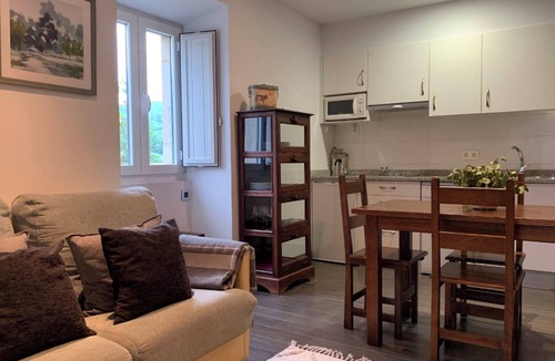 Ituren Apartment | Apartment 'Ziripot' with Mountain View, Wi-Fi and Air Conditioning