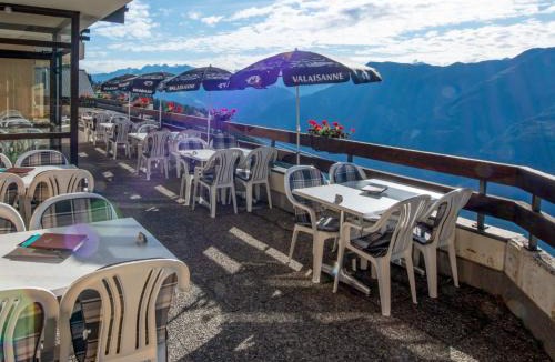 Riederalp Apartment | Apartment Zurschmitten 15 1- UG Süd by Interhome