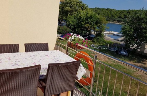 Veli Rat Apartment | Apartment Zvone (10708-A2) - Veli Rat (Dugi otok)